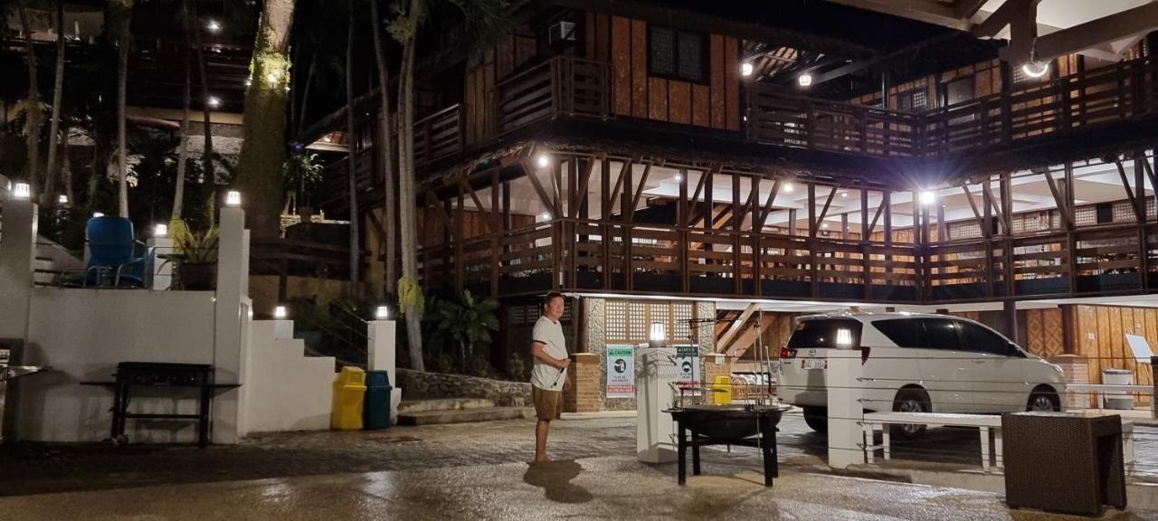Aquaventure Reef Club Hotel Mabini  Exterior photo