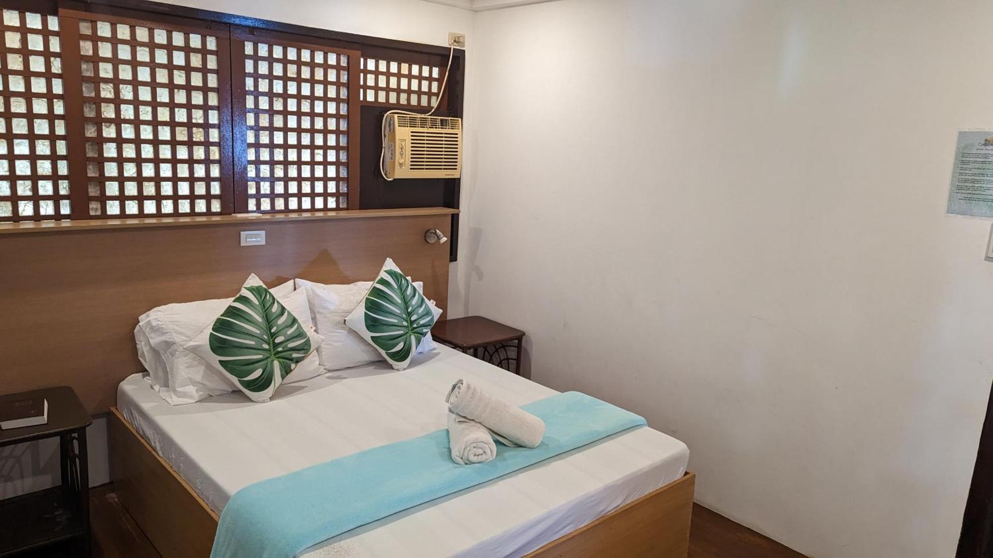 Aquaventure Reef Club Hotel Mabini  Exterior photo